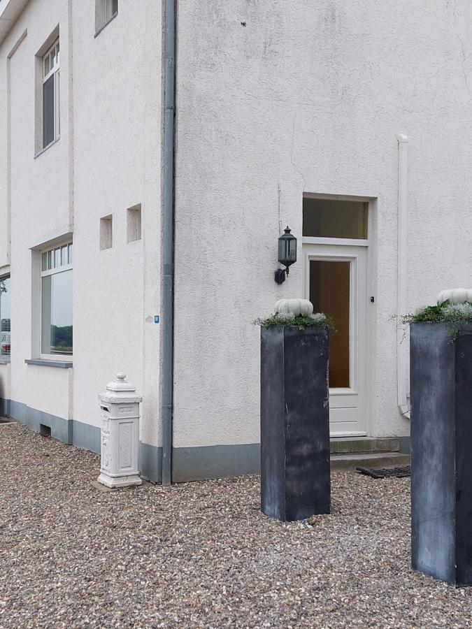 Villa Entre Deux Eaux Lanaken Exterior foto